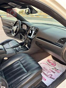 كرايسلر 300
